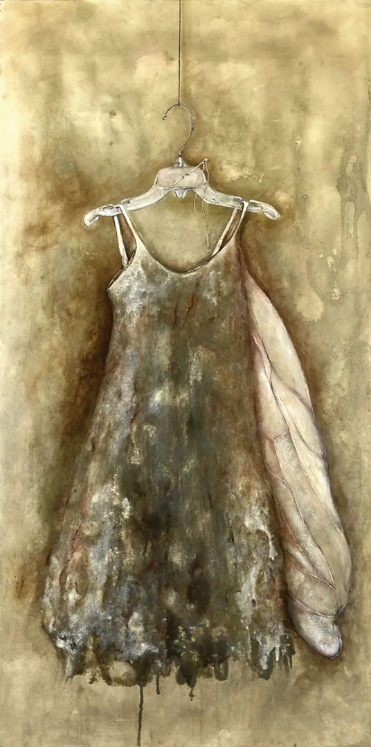 A painting of a dress on a swinger

AI-generated content may be incorrect.
