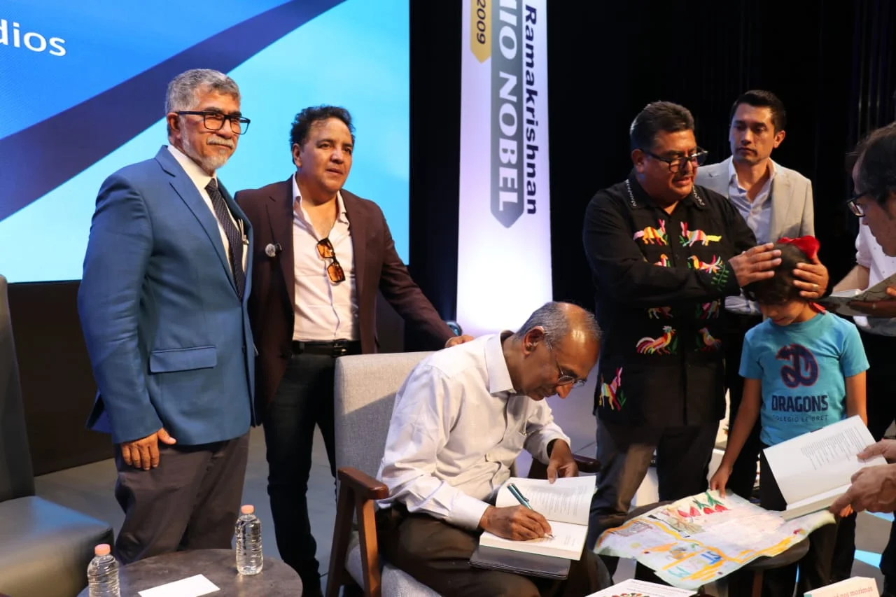 Venki Ramakrishnan desmitifica la inmortalidad en Puebla